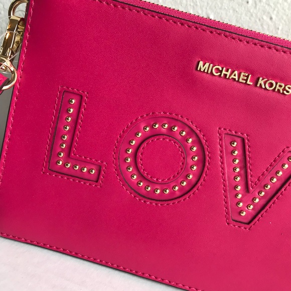 Michael Kors Handbags - SOLD 🆕 Michael Kors Leather Wristlet